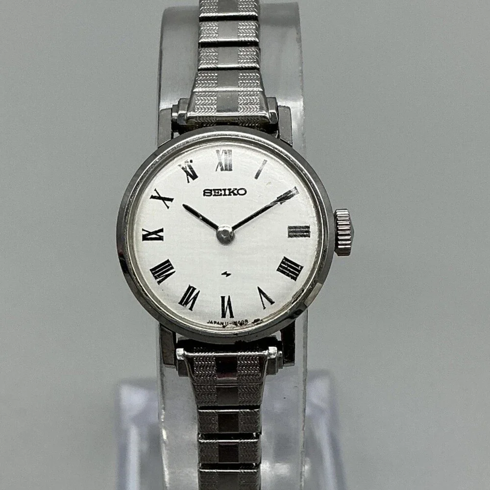 Vintage Seiko Womens Watch 20mm Silver Dial Manual Wind Stainless 11-0030